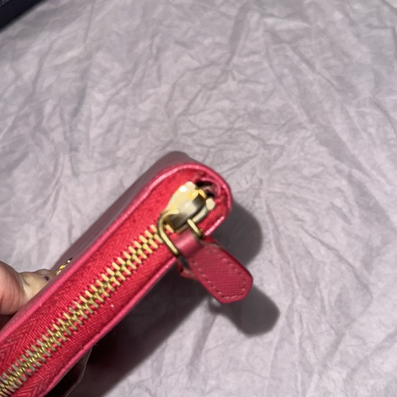 Prada Wallet - Picture 6 of 10